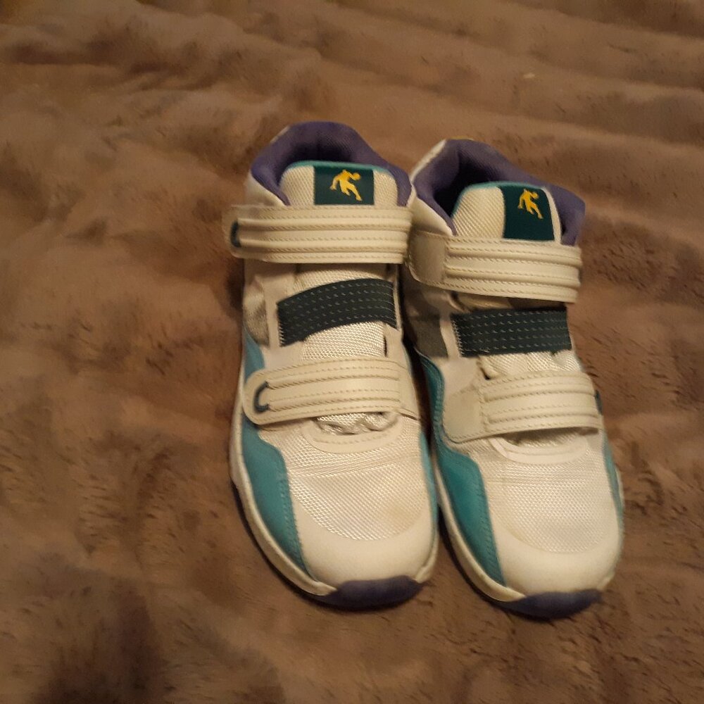 ANDI Boys Shoes Glow in dark Size 6